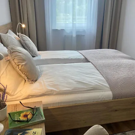 Nr 8 - Wakacyjna 5 *