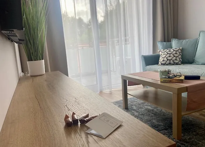 Nr 8 - Wakacyjna 5 * Mielno